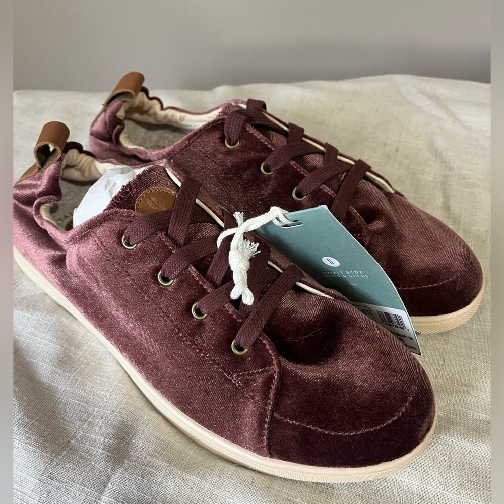 Revitalign Orthotics Santa Clara Betta Sneakers Grape Velvet Sneakers Women’s 11
